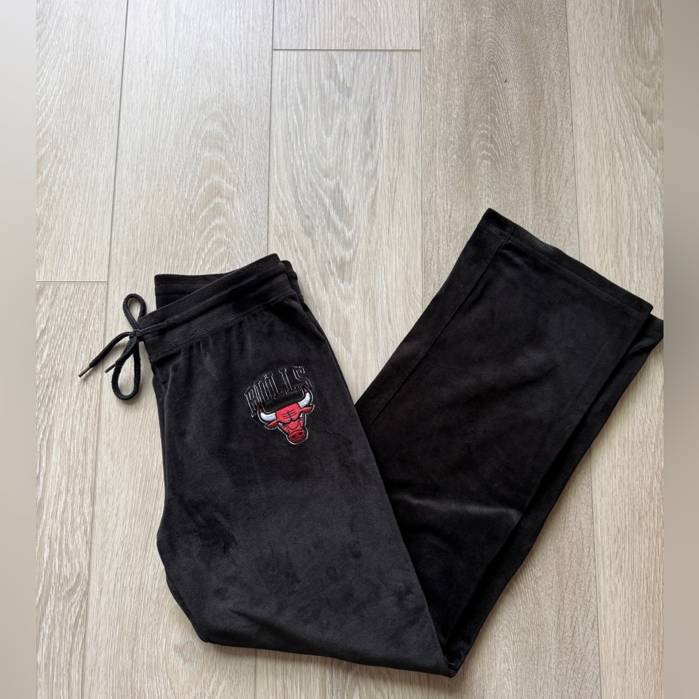 NBA Chicago Bulls Velour Flare Sweatpants - Size XS